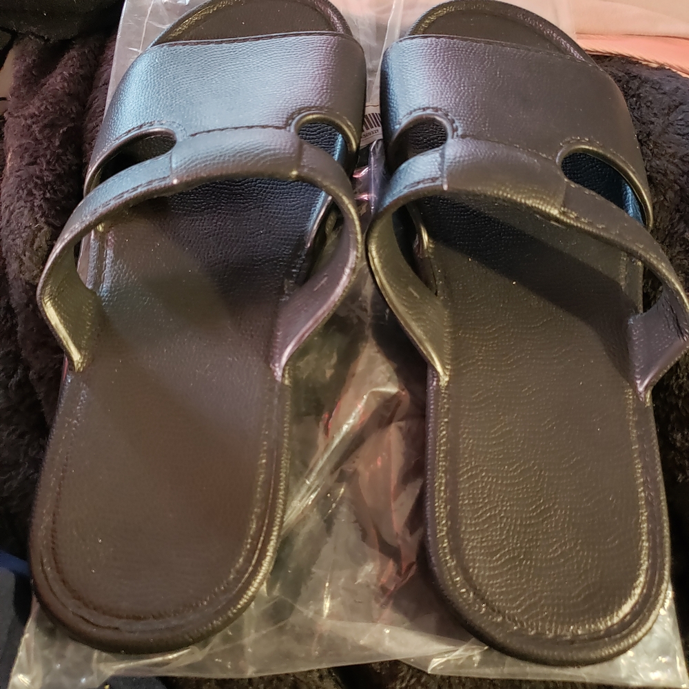 Stylish Black Slide Sandals
